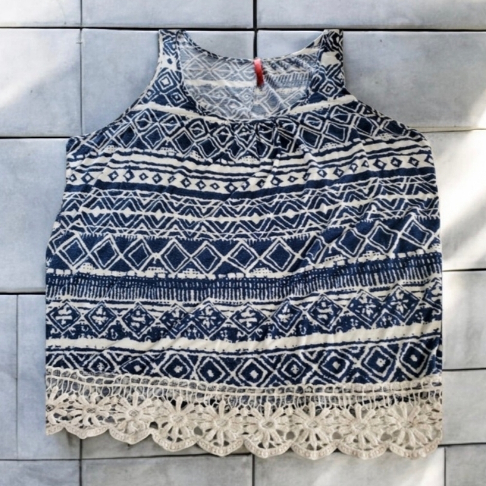 Blue & White Tank Top with lace trim size 2X